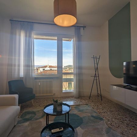 Apartamento Big House-Private Parking-12" Walk From The Arena Verona Exterior foto