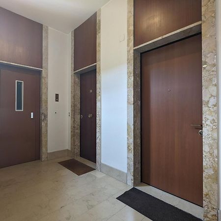 Apartamento Big House-Private Parking-12" Walk From The Arena Verona Exterior foto