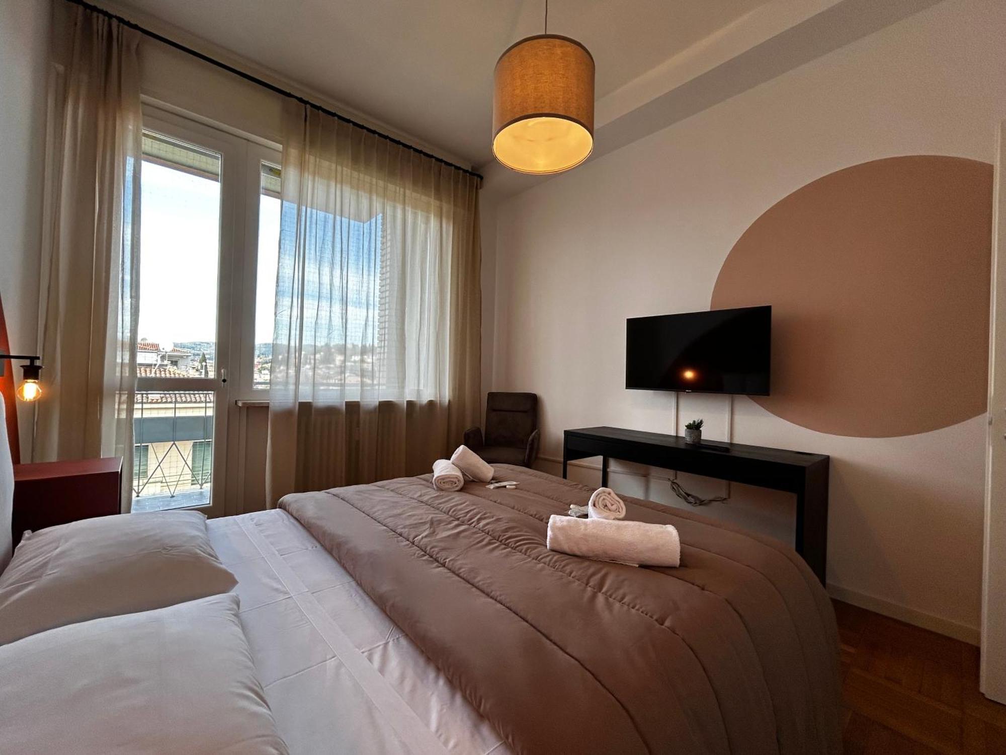 Apartamento Big House-Private Parking-12" Walk From The Arena Verona Exterior foto